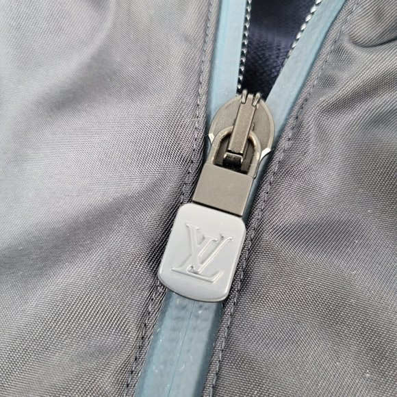 Louis Vuitton Men's Navy Color Block Technical Nylon Jacket - Picture 9 of 16